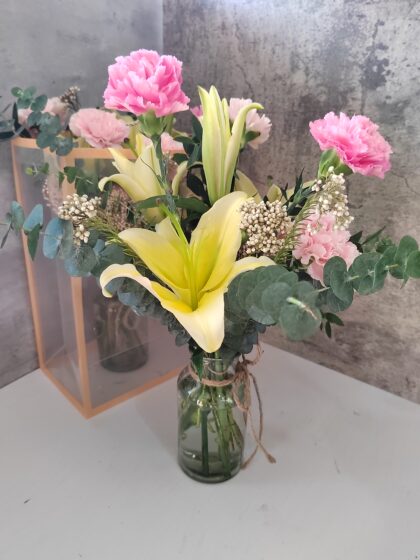 MDB004 Colourful Vase